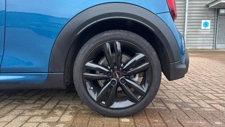 MINI Hatchback 2.0 Cooper S Sport 3dr Auto Petrol Hatchback